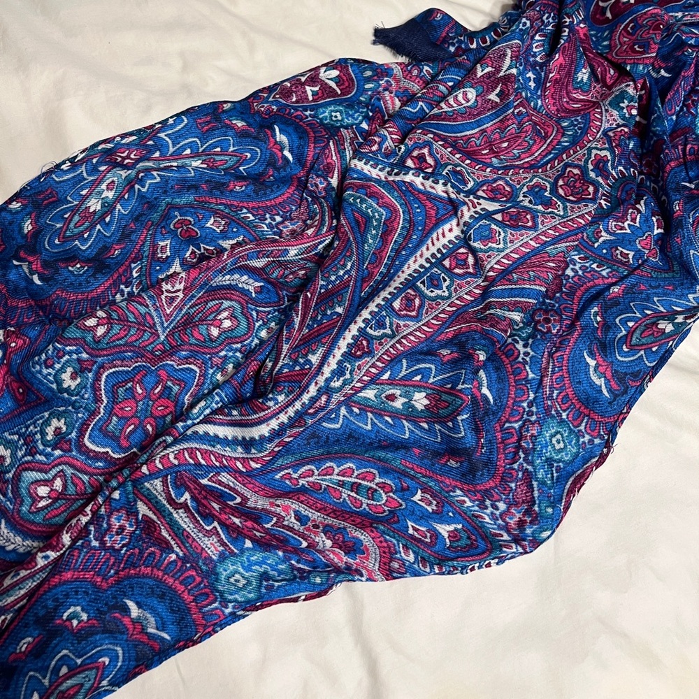 Liz Claiborne Accessories NWT (New with tags) Paisley Print Multi-Color Scarf